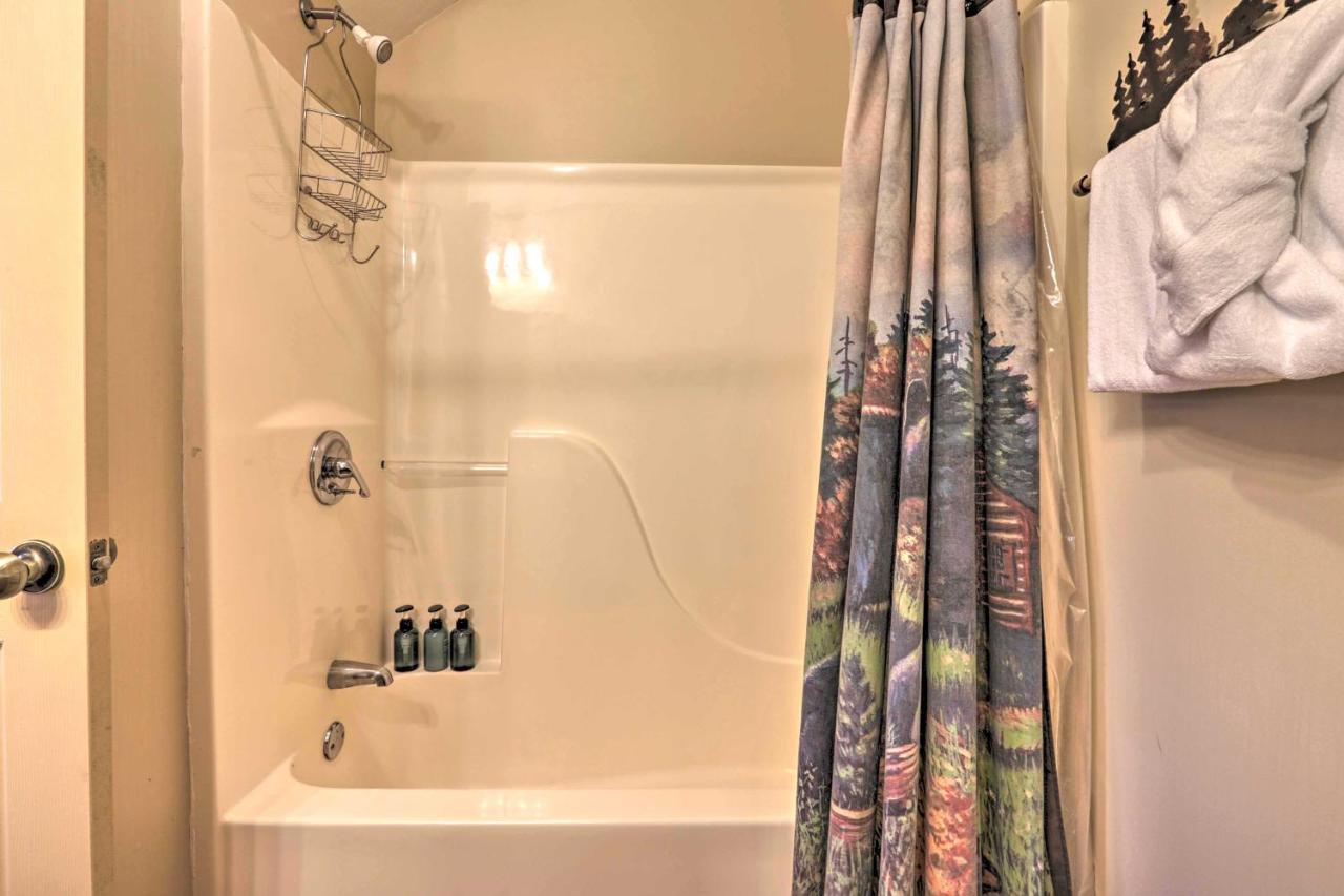 Smoky Mountain Retreat With Hot Tub, Arcade Games Βίλα Pigeon Forge Εξωτερικό φωτογραφία